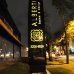 totem lumioso em acm corte router, totem curitiba, totens com led, comunicação visual fachadas totens curitiba, placa backllightm backlight curitiba, placa luminosa, iluminação led placas curitiba, totem externo em ACM