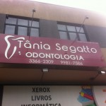 letreiro pvc expandido para placas curitiba, letra caixa pvc 10mm, letras em caixa clinica odontologica em curitiba