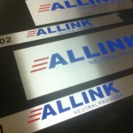 modelo de placa de sinalizaçao interna aço inox escovado, placa aço inox curitiba, placas em aço escovado curitiba, placas curitibba, placas internas, placas de porta curitiba