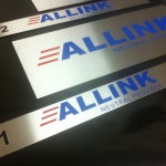 sinalização interna salas comerciais, placa metalica sala comercial, placa aço inox em curitiba, placas de inox com logomarca curitiba