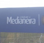 fachada com letras de aço em Curiiba