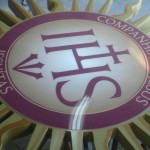 letreiro com acrilico impressao uv curitiba