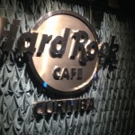 logomarca em aço inox escovado e polido, letreiro aco polido em curitiba, letras metalicas curitiba