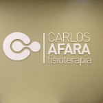 logomarca em relevo para clinica de fisioterapia, letra caixa de pvc curitiba, comunicação visual em curitiba, letreiros personalizados, letra caixa clinicas curitiba