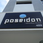 placa aço galvanizado com letras de aço e de pvc, letras para condominios curitiba, letreiros para construtoras curitiba, letreiros predios comerciais, letras caixas aço galvanizado fachadas curitiba,letreiro metalico curitiba, letras de metal exterior