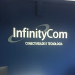 letreiros curitiba, letreiro em relevo para interior, letras caixa em curitiba, logomarca 3d para recepção, logomarca acrílico curitiba,